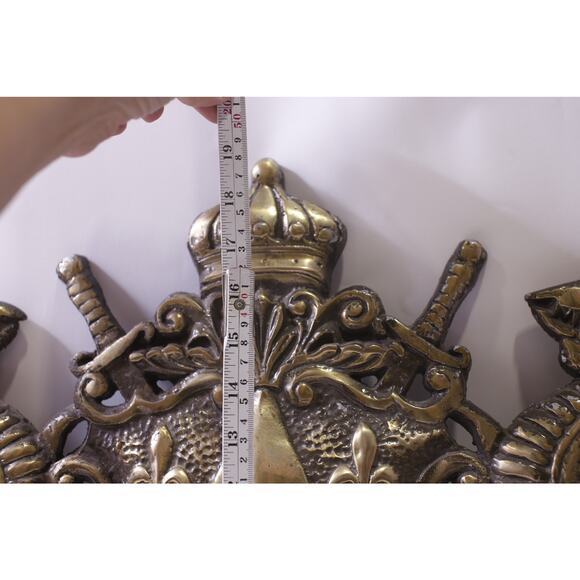 Vintage, Royal Crest, Dragons, Shield and Swords, Wall Hanging, ~ 251107-WH D-2 - Picture 6 of 7